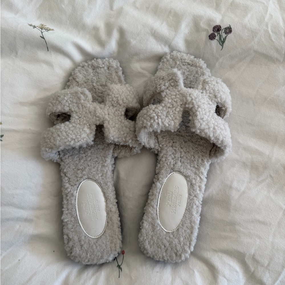 Cozy Shearling Slide Sandals (inspired) - Cream